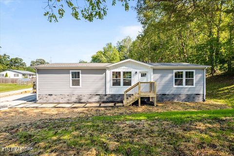 Photo of 359 McDeerman Rd, Jacksboro, TN 37757 (MLS # 1317779)