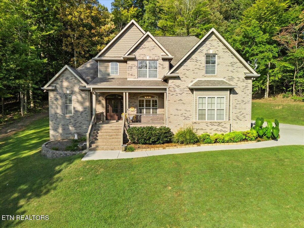 Photo of 449 Hickory Pointe Ln Pt, Maynardville, TN 37807 (MLS # 1315418)
