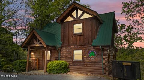 Photo of 2864 Pine Haven Drive, Sevierville, TN 37862 (MLS # 1339396)