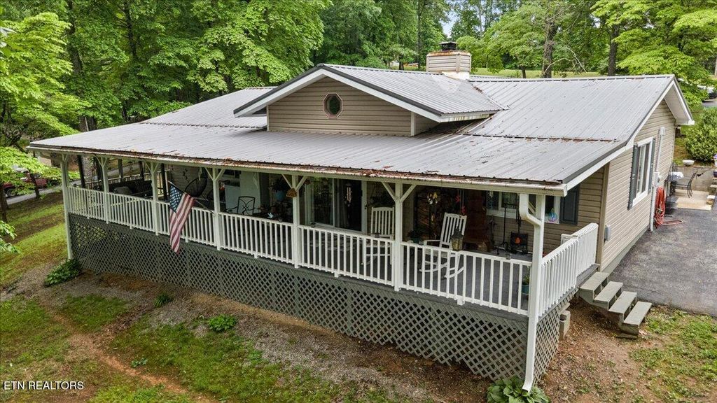 Photo of 261 Rain Valley Rd, LaFollette, TN 37766 (MLS # 1342511)
