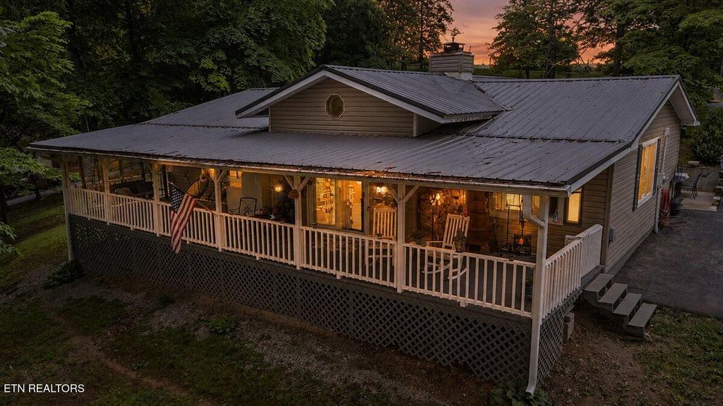 Photo of 261 Rain Valley Rd, LaFollette, TN 37766 (MLS # 1342511)