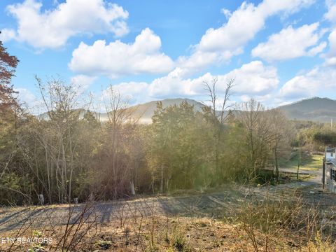 182 Tazewell Pike Luttrell TN 37779