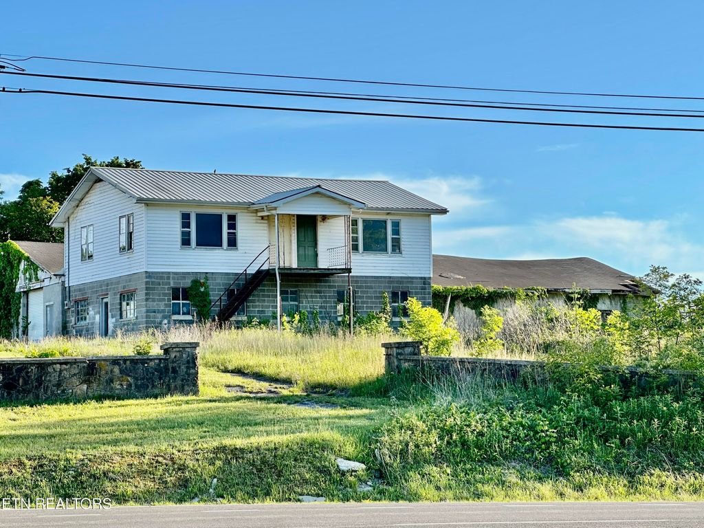 Photo of 118 Haines Rd, Ewing, VA 24248 (MLS # 1340189)