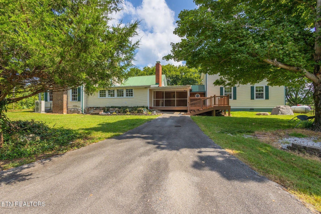 Photo of 748 Martin Mill Pike, Rockford, TN 37853 (MLS # 1353980)