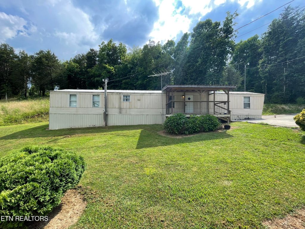 Photo of 135 Cedar Lane, Vonore, TN 37885 (MLS # 1266682)