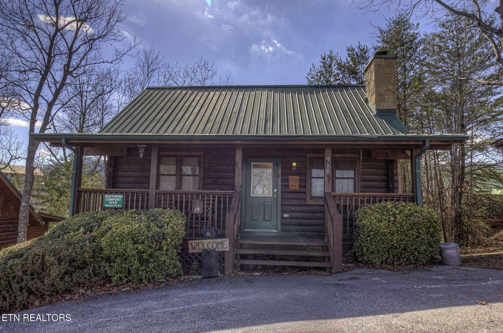 Photo of 515 Chickasaw Gap Way, Pigeon Forge, TN 37863 (MLS # 1312582)