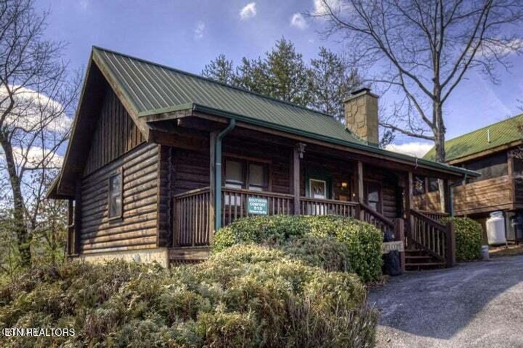 Photo of 515 Chickasaw Gap Way, Pigeon Forge, TN 37863 (MLS # 1312582)