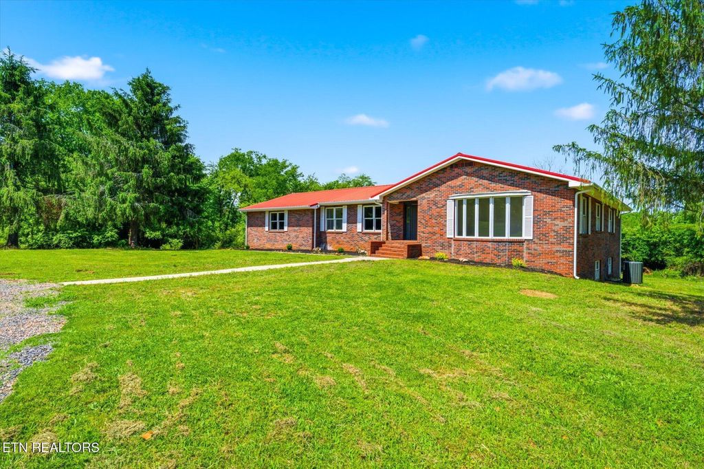 Photo of 1044 Old Lee Hwy, Philadelphia, TN 37846 (MLS # 1339437)