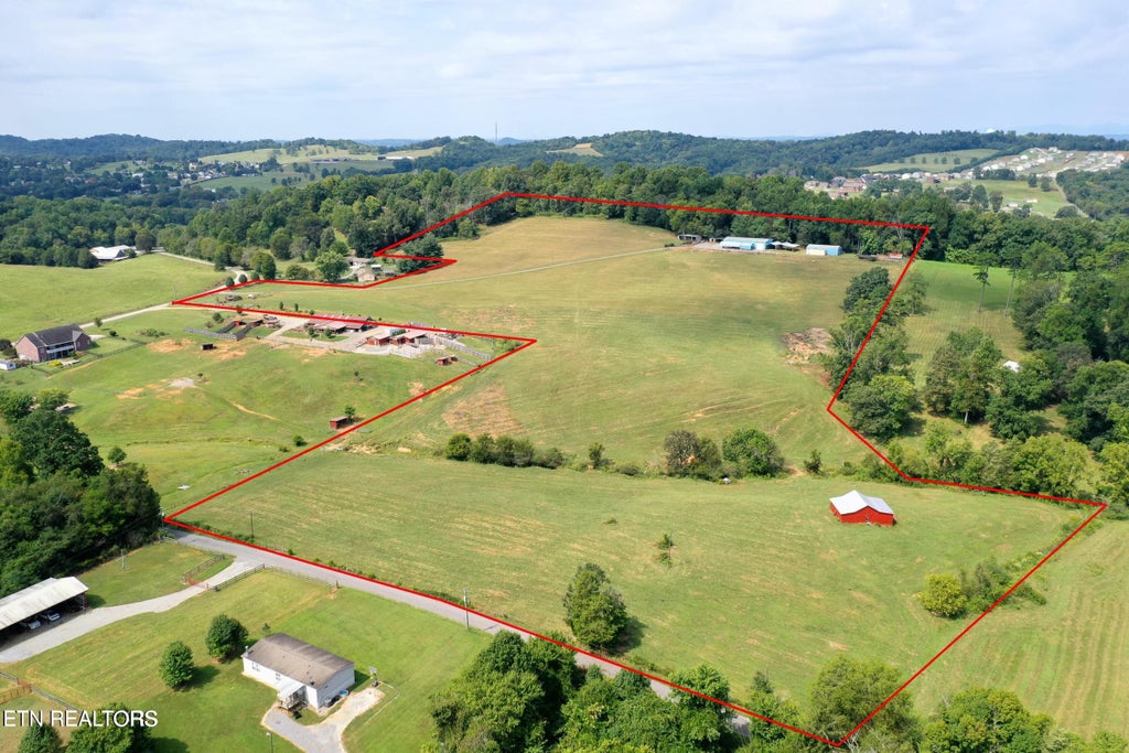 Photo of 2522 Grey Ridge Rd, Maryville, TN 37801 (MLS # 1348899)