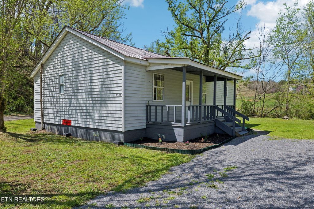 Photo of 2535 Chapman Hwy, Sevierville, TN 37876 (MLS # 1319280)