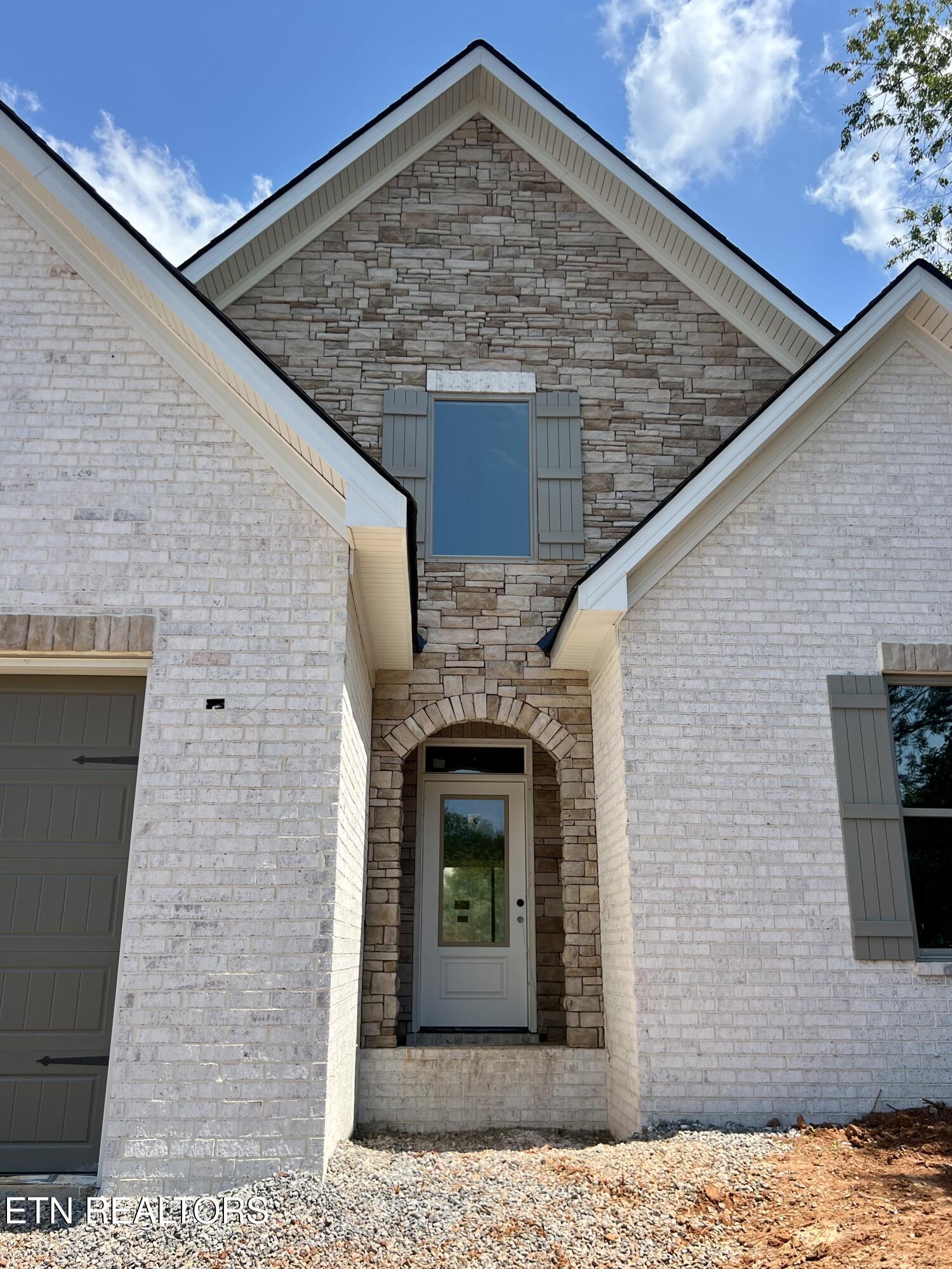 2030 Cherokee Drive