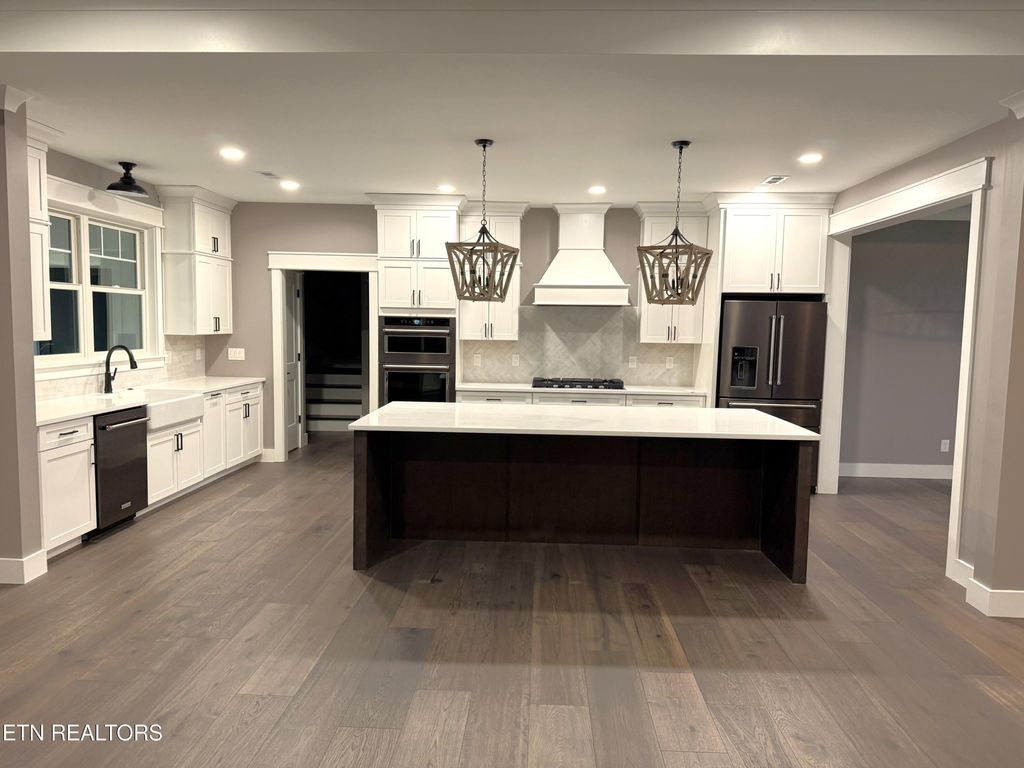 Photo of 124 Kellys View Drive, Greenback, TN 37742 (MLS # 1322193)