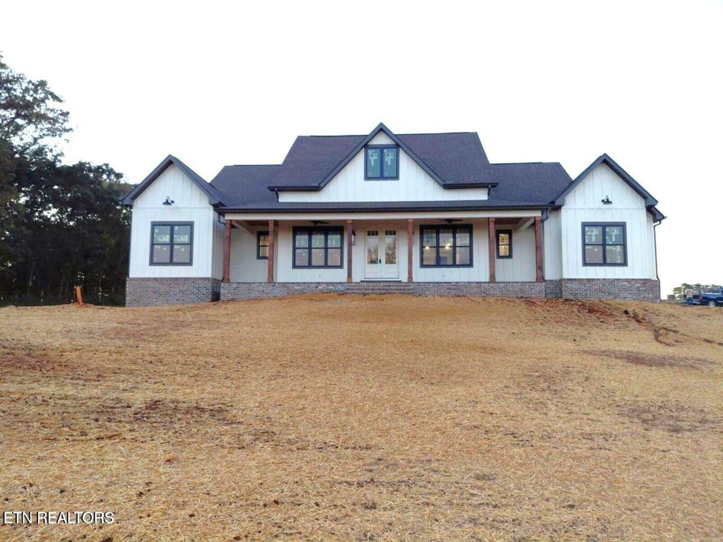 Photo of 124 Kellys View Drive, Greenback, TN 37742 (MLS # 1322193)