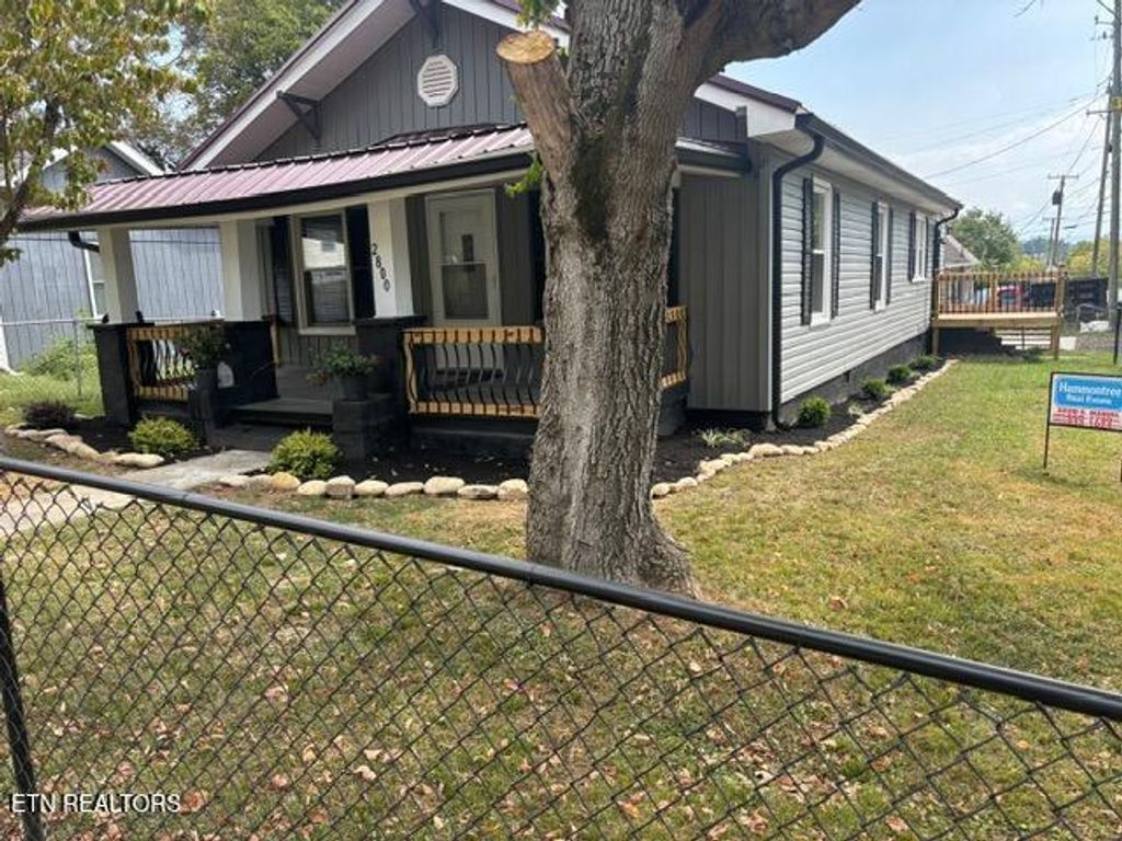 Photo of 2800 Nichols Ave, Knoxville, TN 37917 (MLS # 1332790)