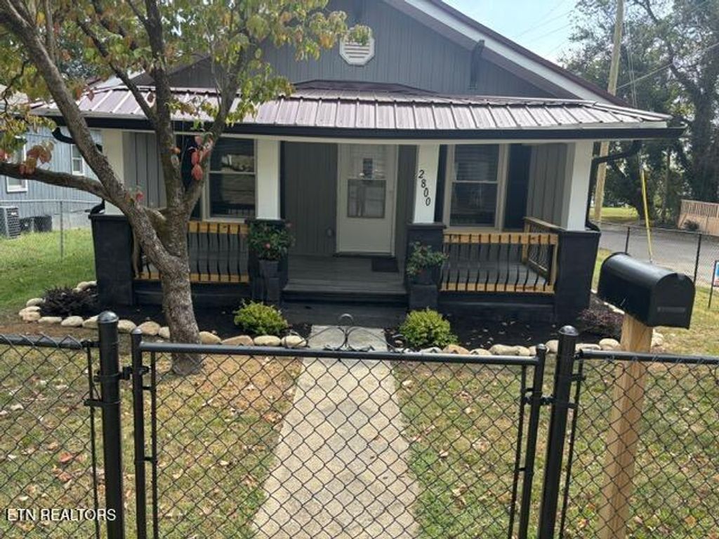 Photo of 2800 Nichols Ave, Knoxville, TN 37917 (MLS # 1332790)