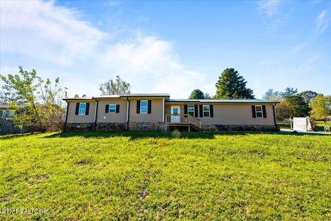 Tiny photo for 188 Old Middlesboro Highway 188 Hwy, LaFollette, TN 37766 (MLS # 1359545)