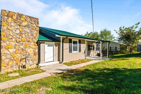 Tiny photo for 188 Old Middlesboro Highway 188 Hwy, LaFollette, TN 37766 (MLS # 1359545)