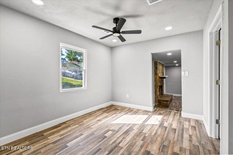 Tiny photo for 188 Old Middlesboro Highway 188 Hwy, LaFollette, TN 37766 (MLS # 1359545)