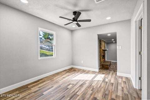 Tiny photo for 188 Old Middlesboro Highway 188 Hwy, LaFollette, TN 37766 (MLS # 1359545)