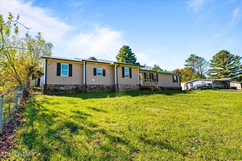 Tiny photo for 188 Old Middlesboro Highway 188 Hwy, LaFollette, TN 37766 (MLS # 1359545)