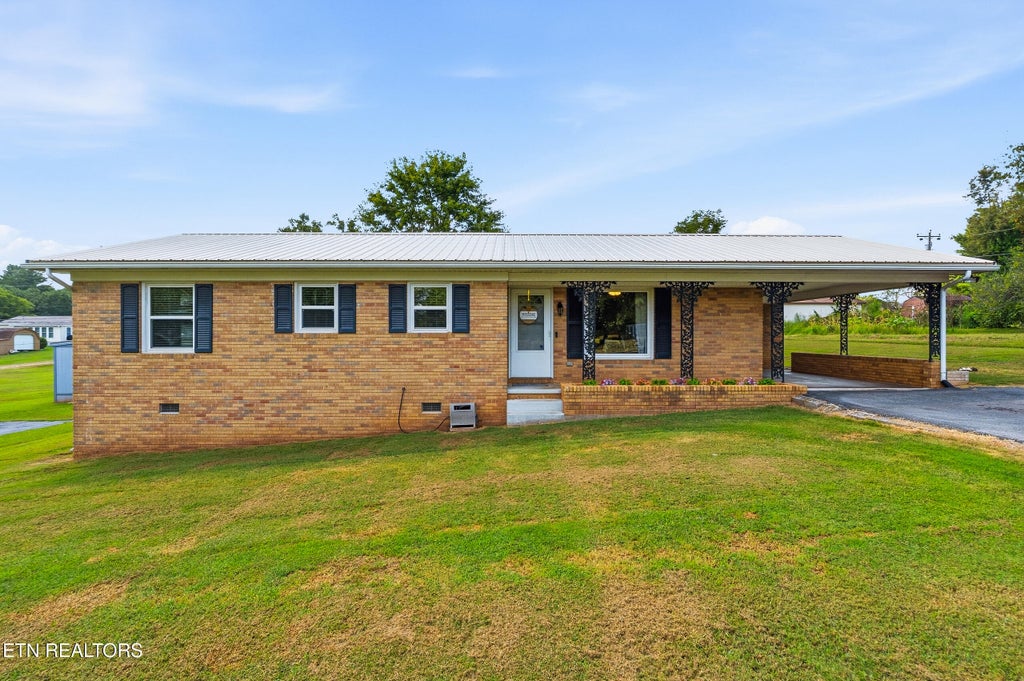 Photo of 191 Horseshoe Drive, Cookeville, TN 38506 (MLS # 1354207)
