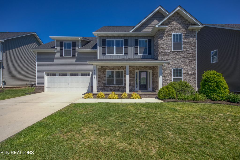 Photo of 8435 Creek Valley Lane, Knoxville, TN 37931 (MLS # 1340903)