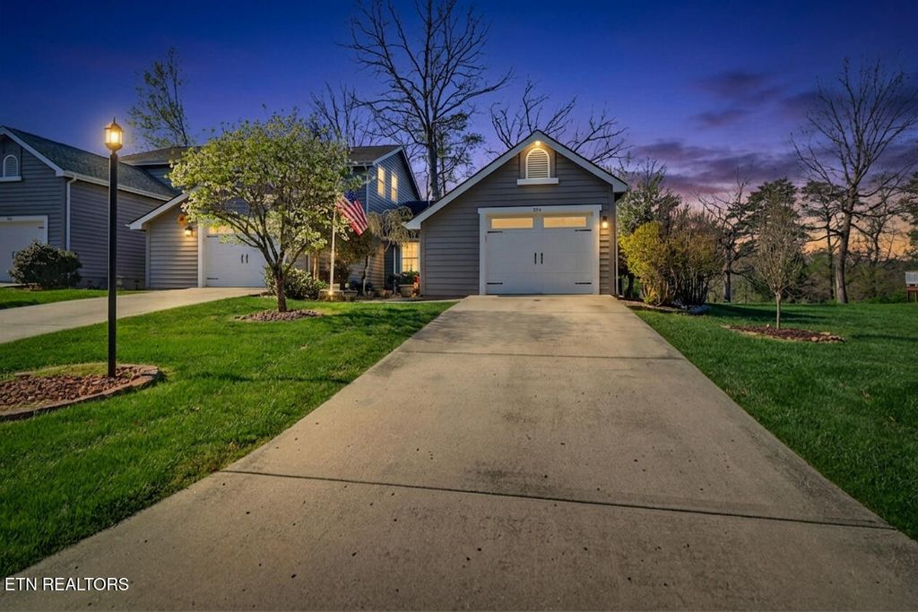 Photo of 554 Riverbend Drive, Crossville, TN 38555 (MLS # 1336210)