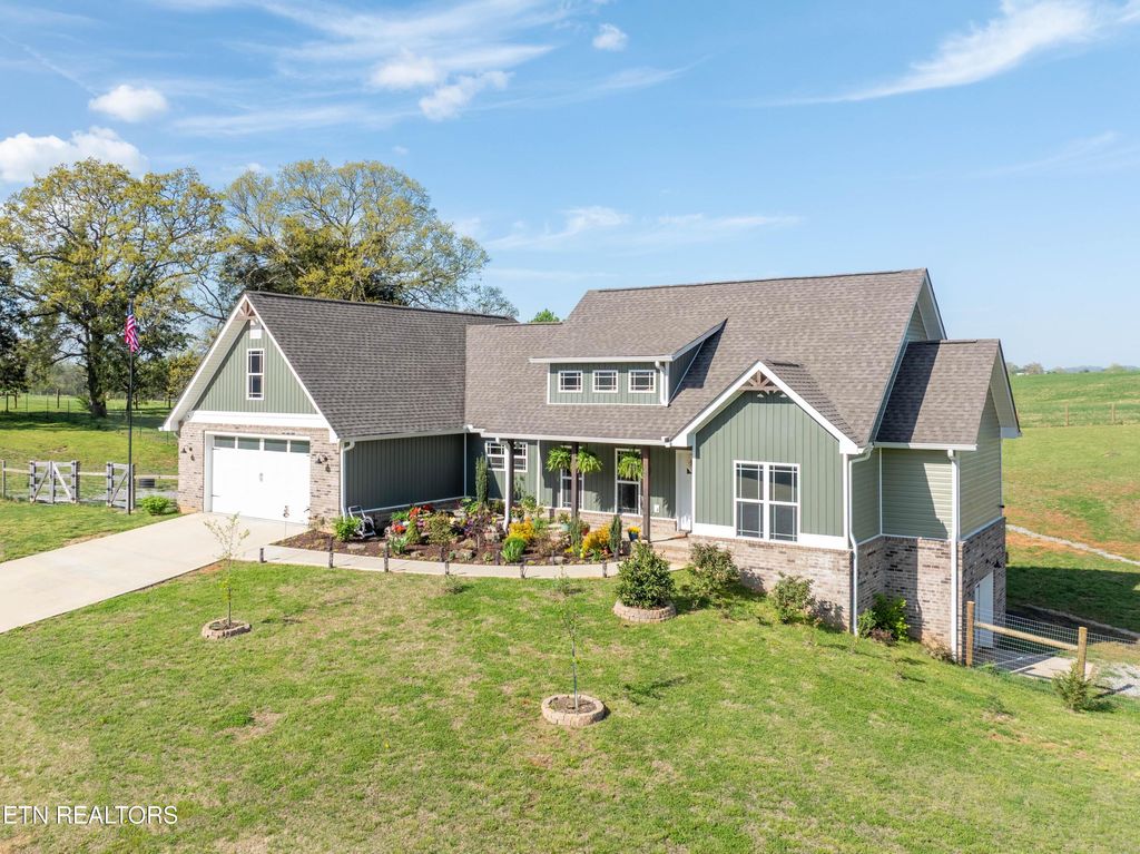Photo of 279 Lakeside Meadows Circle, Madisonville, TN 37354 (MLS # 1331571)