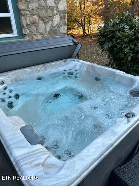 Tiny photo for 318 E Meeting St, Dandridge, TN 37725 (MLS # 1326908)