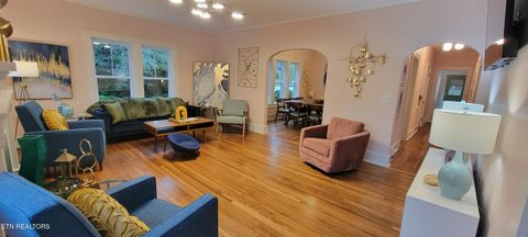 Tiny photo for 318 E Meeting St, Dandridge, TN 37725 (MLS # 1326908)