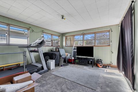 Tiny photo for 128 Wooddale St, Maryville, TN 37801 (MLS # 1332701)