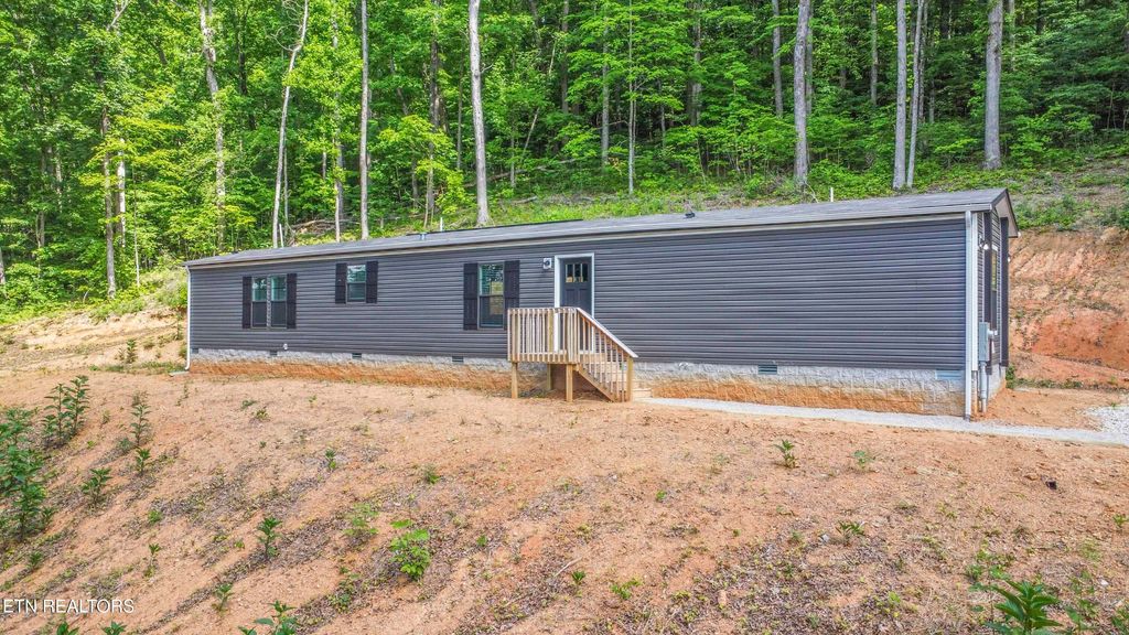 Photo of 237 Johnson Valley Rd, Philadelphia, TN 37846 (MLS # 1341507)