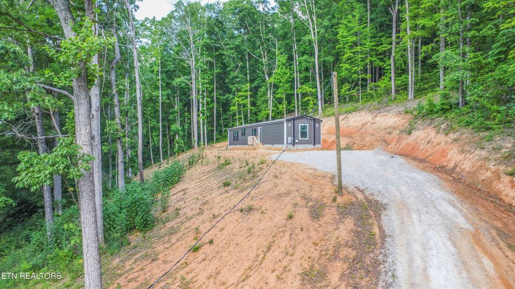Photo of 237 Johnson Valley Rd, Philadelphia, TN 37846 (MLS # 1341507)