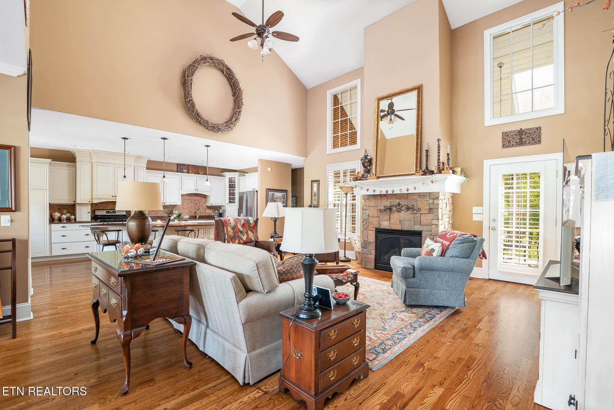 207 Fallen Oak Circle