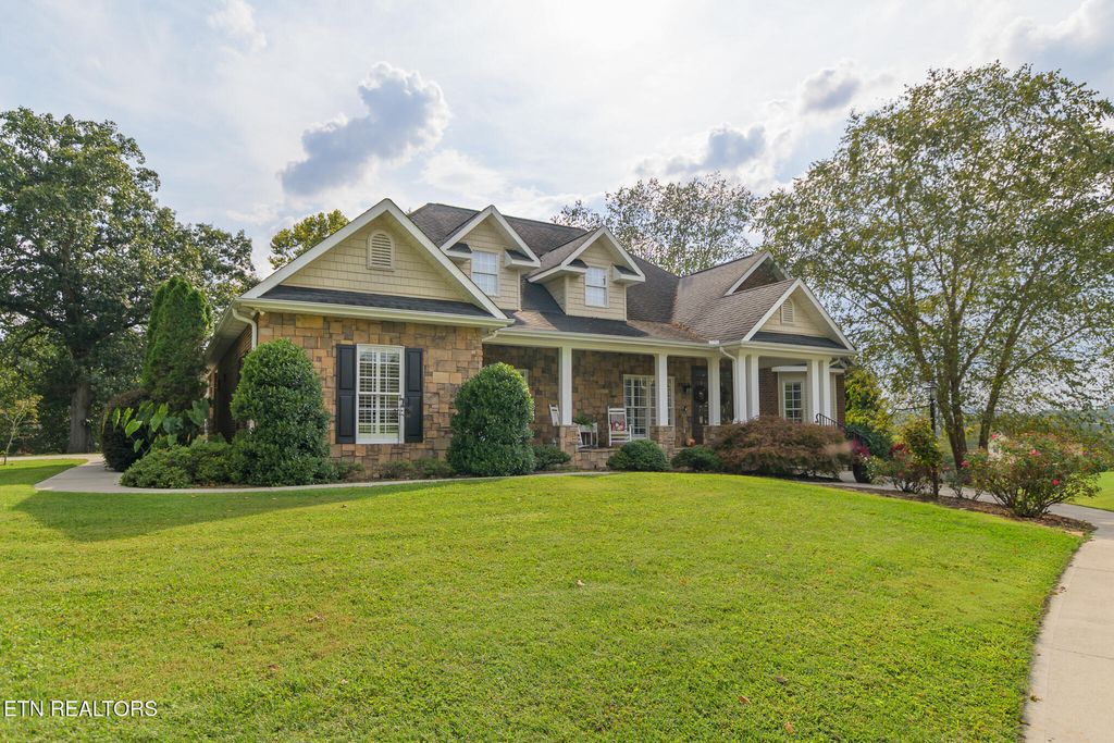 Photo of 207 Fallen Oak Circle, Seymour, TN 37865 (MLS # 1316401)