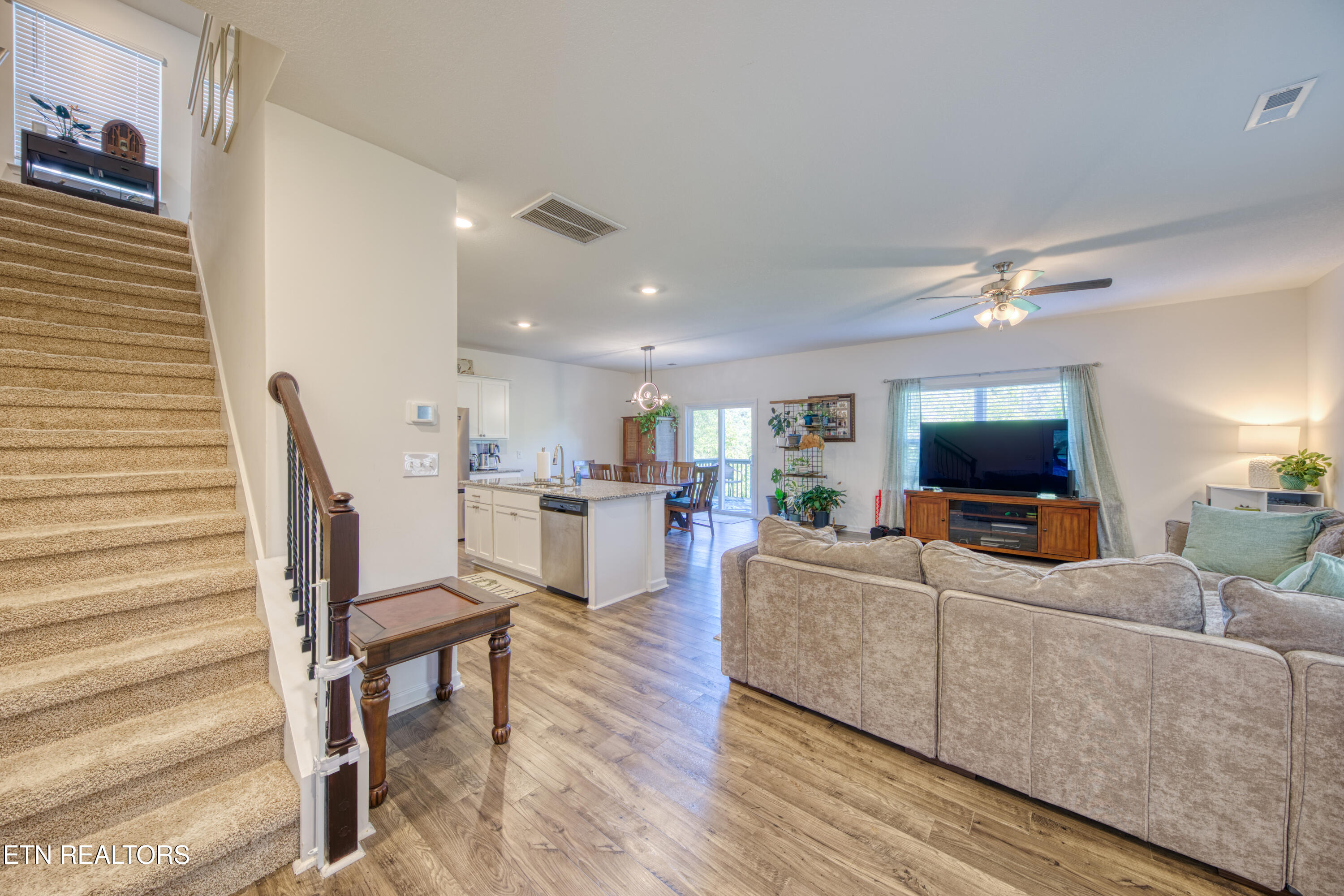 162 Harbour Pointe Lane