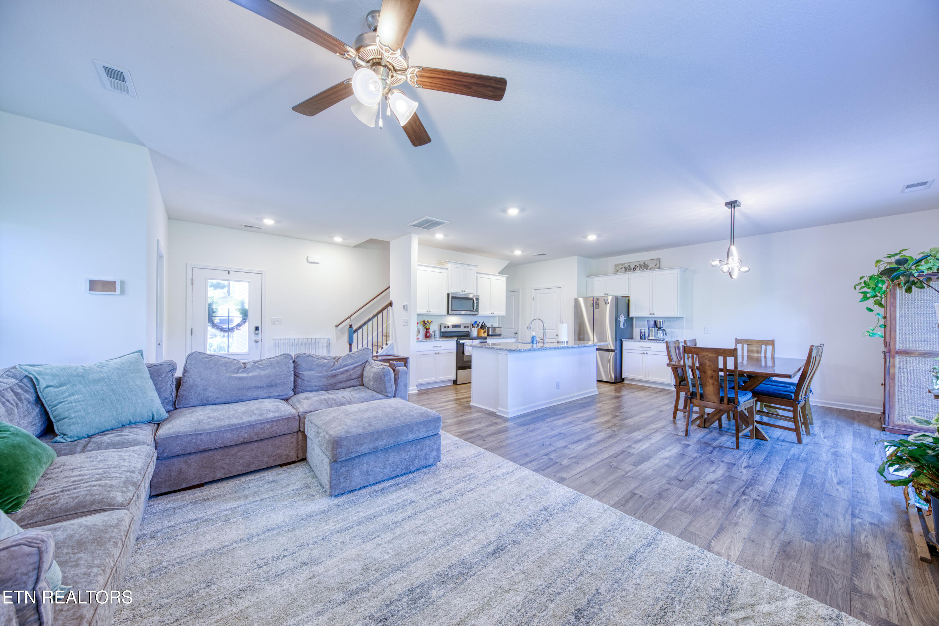 162 Harbour Pointe Lane