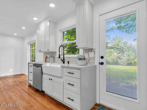 Tiny photo for 5705 Chapman Hwy, Knoxville, TN 37920 (MLS # 1349650)