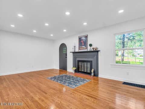 Tiny photo for 5705 Chapman Hwy, Knoxville, TN 37920 (MLS # 1349650)