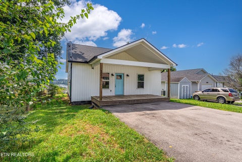 Photo of 5004 Knoxwood Drive, Knoxville, TN 37921 (MLS # 1351240)