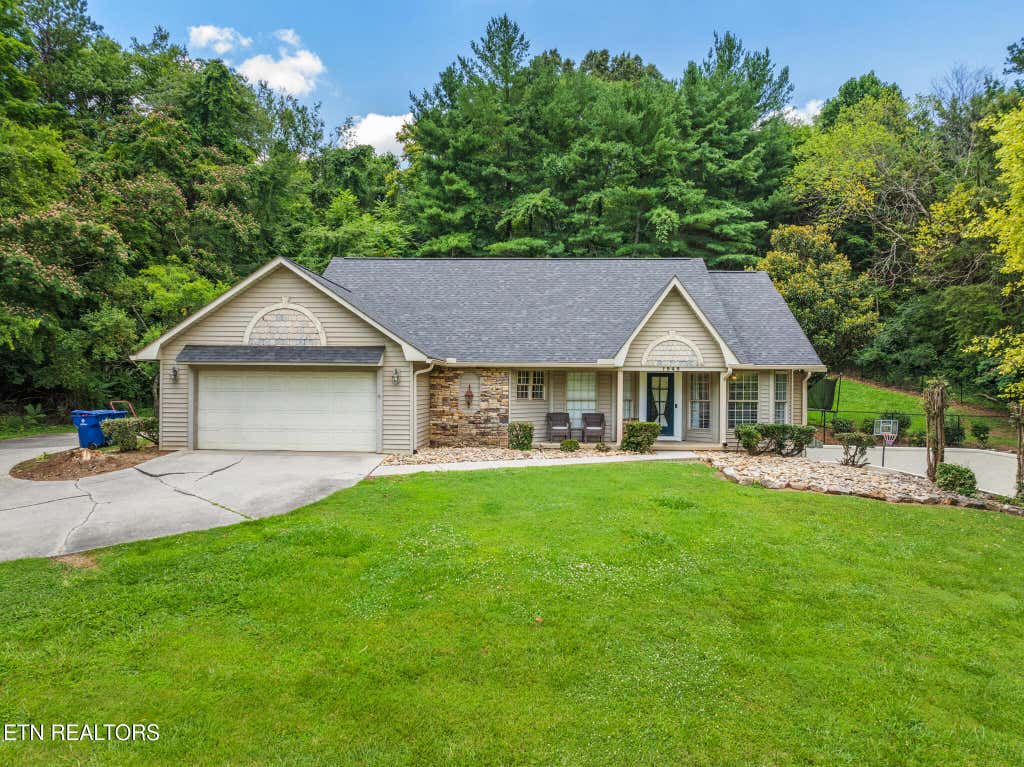Photo of 1945 Ridgewood Drive, Jefferson City, TN 37760 (MLS # 1346140)