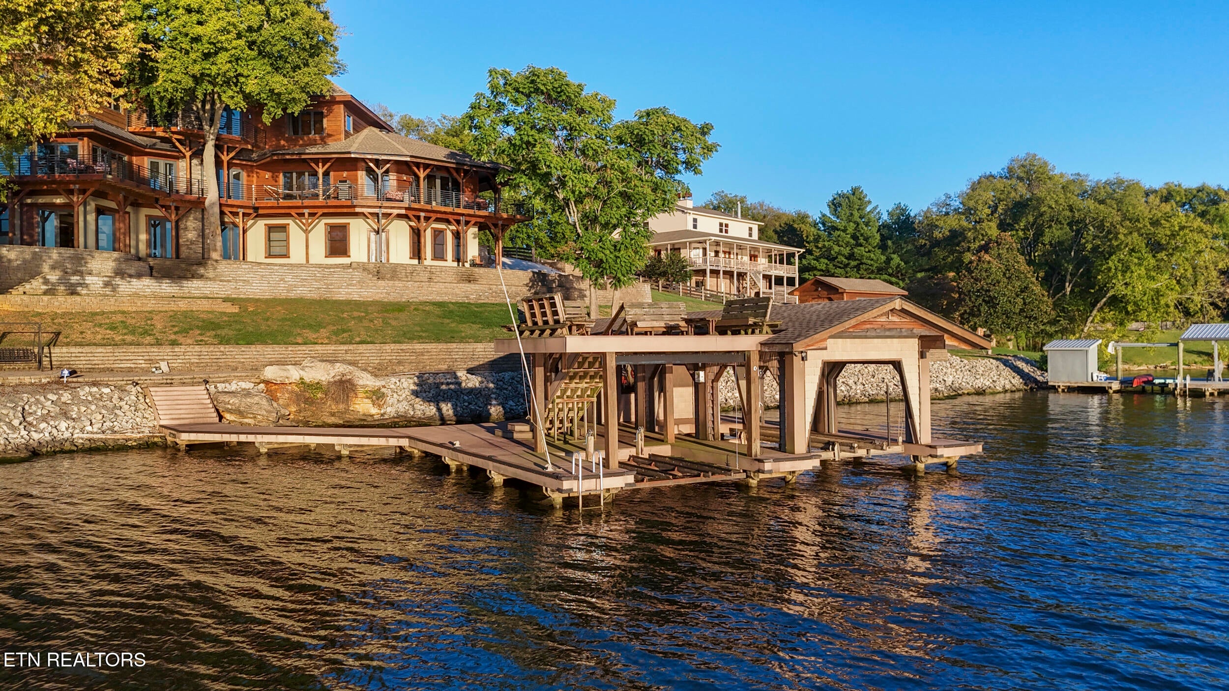4967 Scenic Point Channel