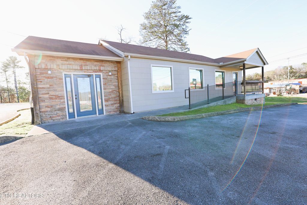 Photo of 8301 Lobelia Lane, Knoxville, TN 37920 (MLS # 1332528)