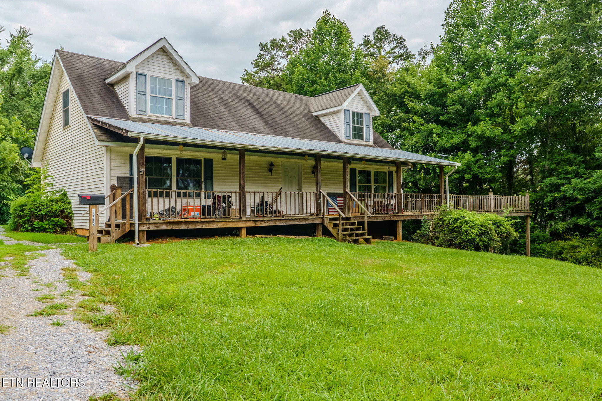 1985 Poplar Springs Rd