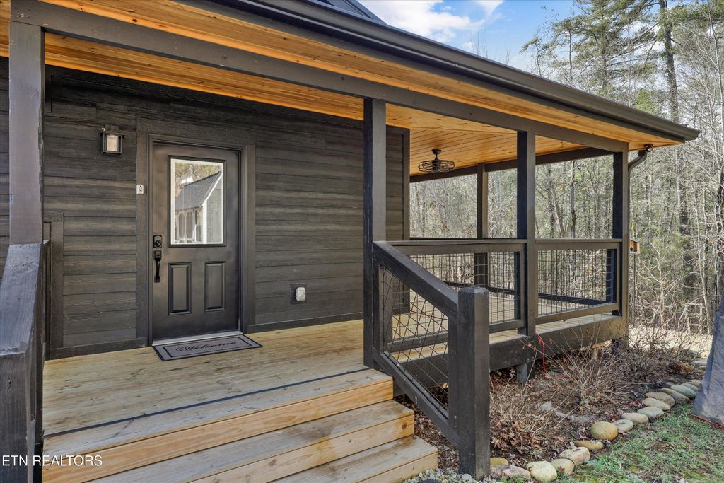 Photo of 2630 Waldens Creek Rd, Sevierville, TN 37862 (MLS # 1329808)