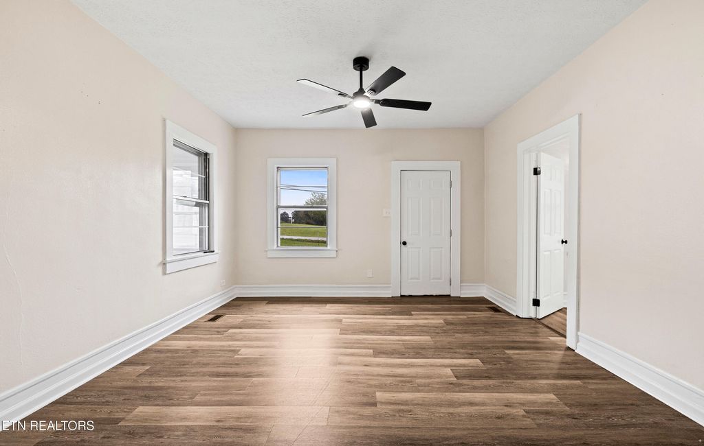 Photo of 2514 W Beaver Creek Drive, Powell, TN 37849 (MLS # 1316547)