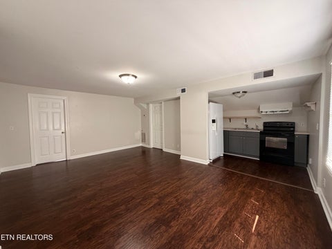 Tiny photo for 424 E Scott Ave #B, Knoxville, TN 37917 (MLS # 1354000)