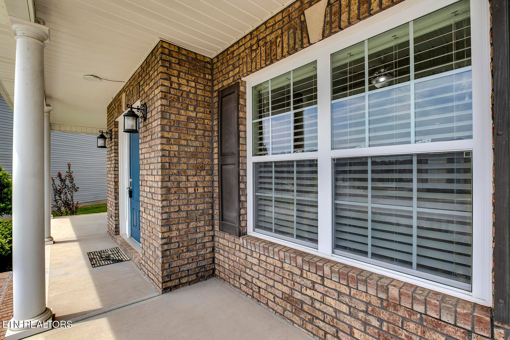 1737 Golden Nugget Lane