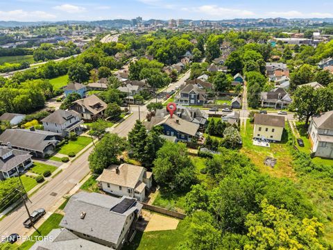 Tiny photo for 1207 Luttrell St, Knoxville, TN 37917 (MLS # 1344355)