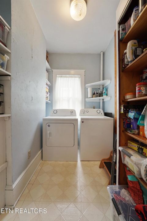 Tiny photo for 1207 Luttrell St, Knoxville, TN 37917 (MLS # 1344355)